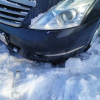 Передний бампер