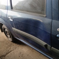 Задняя правая дверь