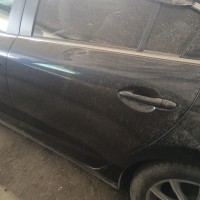 Задняя левая дверь