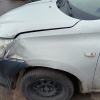 Переднее левое крыло