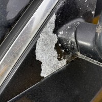 Передняя левая дверь