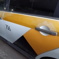 Задняя левая дверь