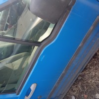 Передняя правая дверь