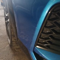 Передний бампер