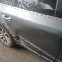 Задняя правая дверь