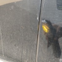 Задняя левая дверь