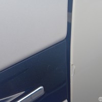 Передняя левая дверь