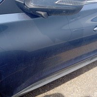 Передняя левая дверь