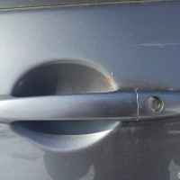 Передняя левая дверь