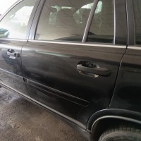 Задняя левая дверь