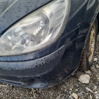 Передний бампер