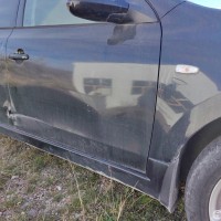 Передняя правая дверь