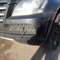 Передний бампер