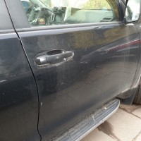 Передняя правая дверь