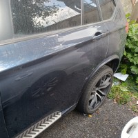 Задняя левая дверь