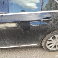 Задняя левая дверь