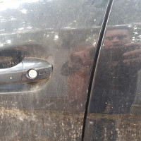 Передняя левая дверь