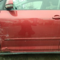 Передняя левая дверь