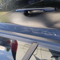 Задняя левая дверь