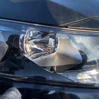 Правая фара