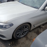 Переднее левое крыло