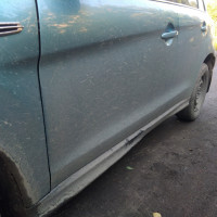 Передняя левая дверь