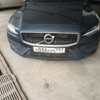 Передний бампер