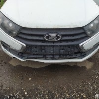 Передний бампер