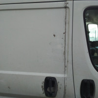 Задняя правая дверь