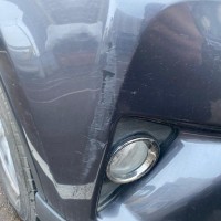 Передний бампер