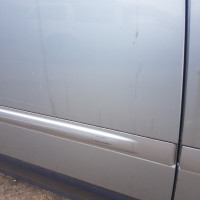 Задняя правая дверь