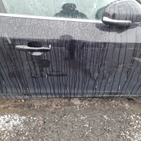 Передняя правая дверь