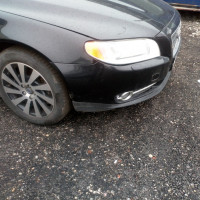 Передний бампер