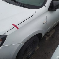 Переднее левое крыло