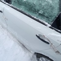 Задняя левая дверь