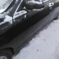 Передняя левая дверь