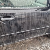 Передняя правая дверь