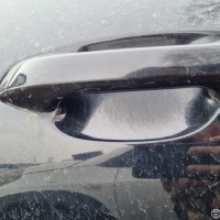 Передняя левая дверь