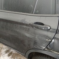 Задняя левая дверь