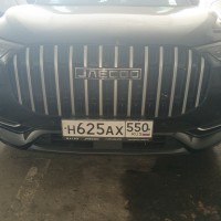 Передний бампер
