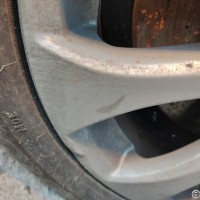 Заднее левое колесо