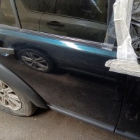 Задняя правая дверь