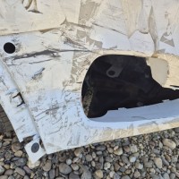 Передний бампер