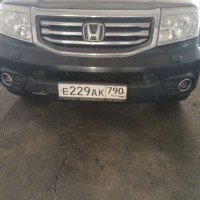 Передний бампер