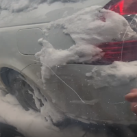 Переднее левое крыло