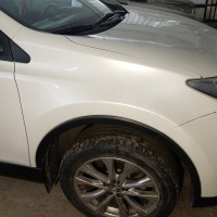 Переднее правое крыло