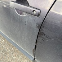 Передняя левая дверь