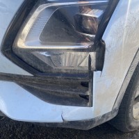 Передний бампер