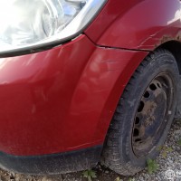 Передний бампер