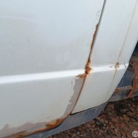 Передняя левая дверь